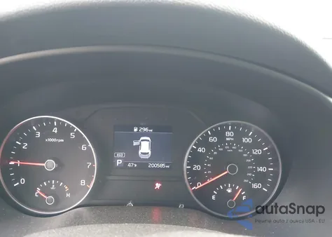 2021 Kia Sportage Lx z USA, uszkodzony, nr VIN KNDPMCAC7M7895447